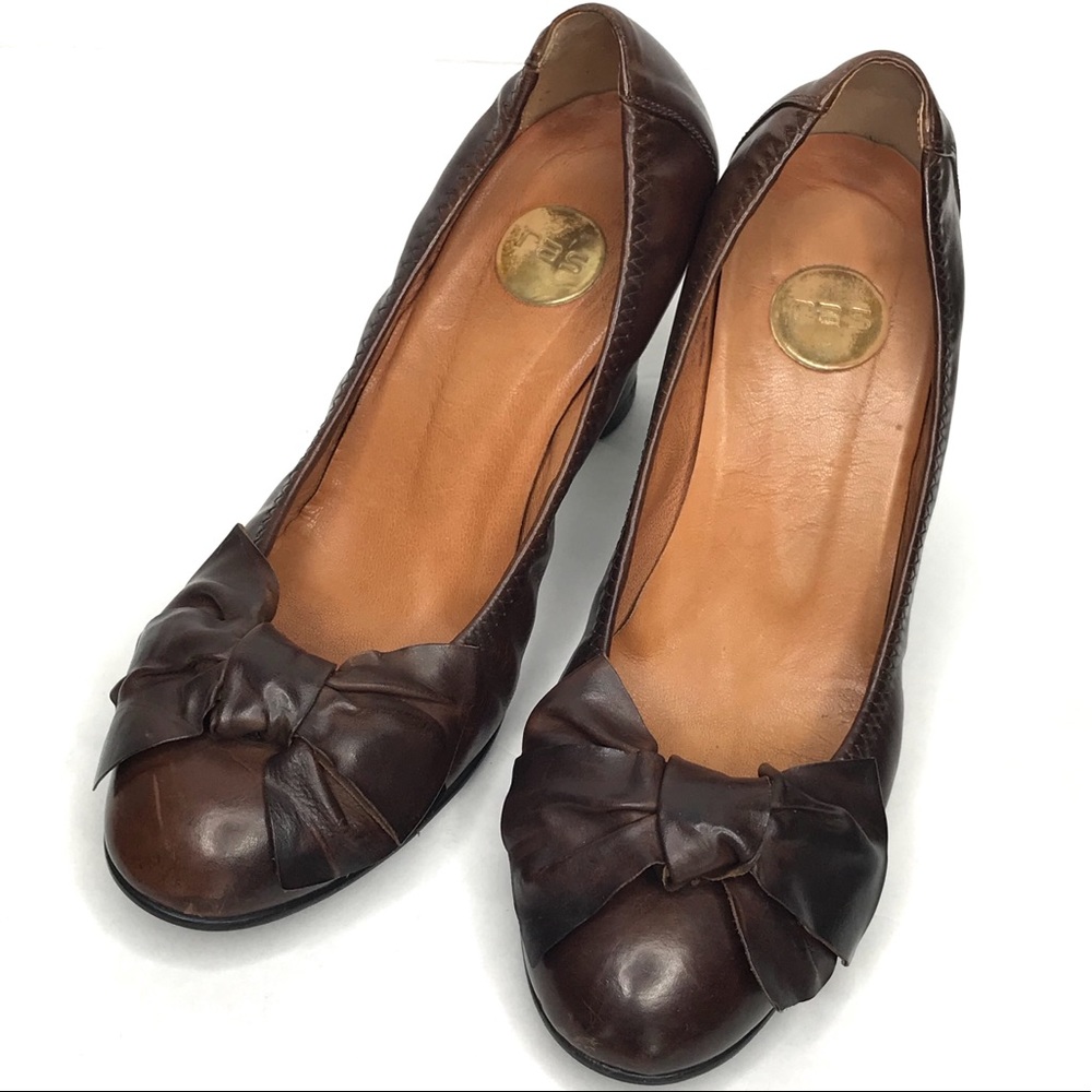 Anthropologie RAS Brown Distressed Leather Bow Heels Made in Spain 39